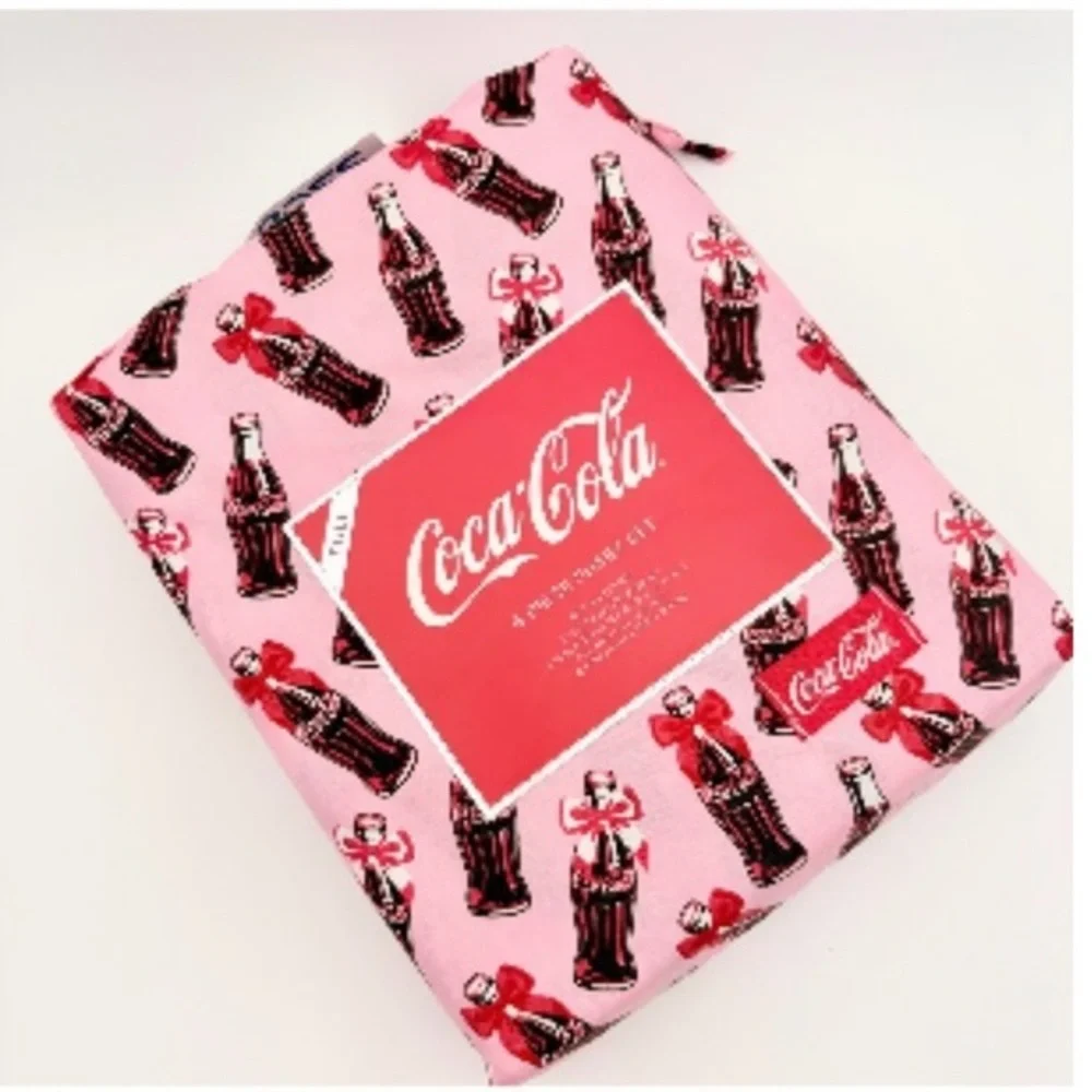 Coca-Cola Pink Gift Set Coca-Cola Pink Full 6 Piece Sheet Set bottles and bows